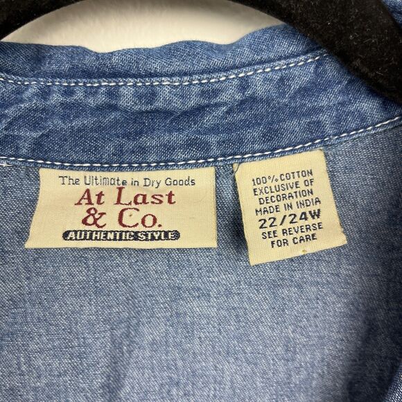 At Last Woman Size 22/24W Denim Button Up Shirt Hearts Embroidery Cottage Granny - Picture 6 of 13